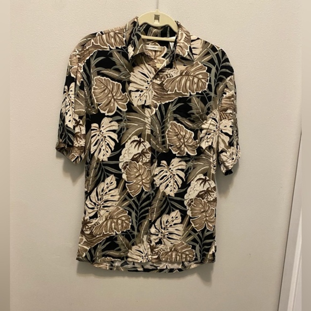 MODI CAMPIA MODA button down short sleeve shirt. Size Small green, blk & beige